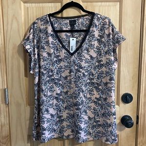 Women’s Floral Blouse XL NWT